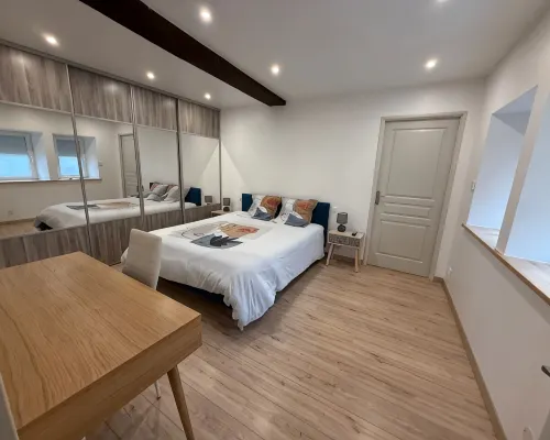 La Loge Lingone-garage privatif Hotels in Langres