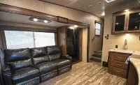 Charming Fifth Wheel Getaway in Tahlequah