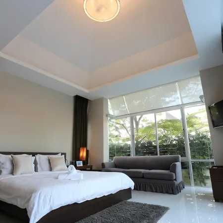 AnB pool villa Glass house close to Jomtien beach