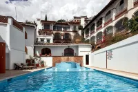 Hotel Agua Escondida - Pools
