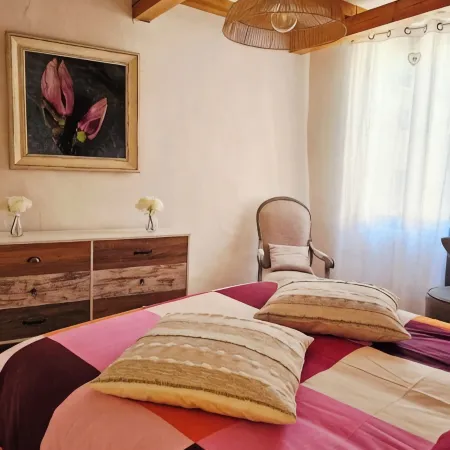 Les Cols du Ventoux - "Col de la Madeleine" apartment in the heart of the village of Bédoin.