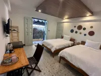 Hoi An Old Town Residence - 56 Phan Boi Chau - Bed and Breakfast