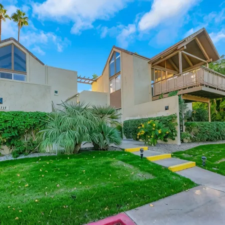 Indian Wells Desert Oasis Views • Patio • Pools