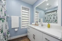 4 Bedrooms + DEN/Office 4 baths Entire Home