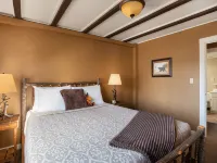 Whitney's Inn at Black Mountain Hotels in Jackson