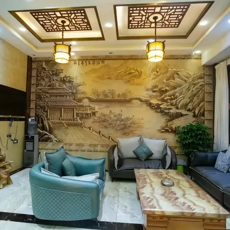 Luoping Dongsheng Holiday Hotel