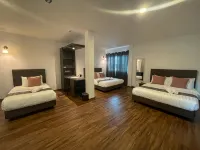Hotel Longhouse - Gym