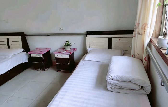 Yixin Hotel