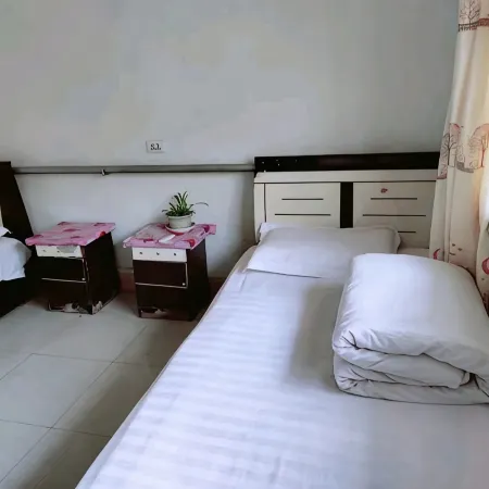 Yixin Hotel