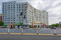 IU Hotel (Ginza Ginza, Jingdi, Huayang Road, Luzhou) - parking