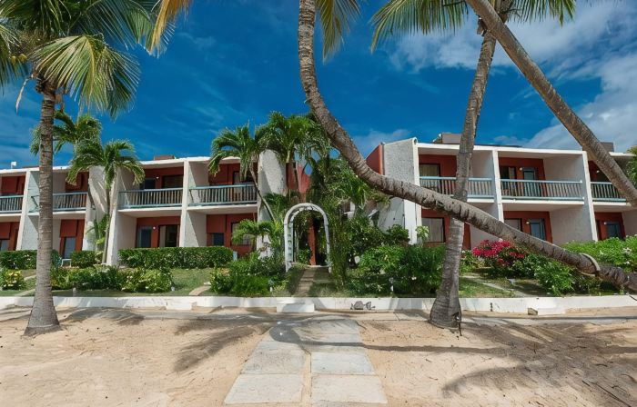Bolongo Bay Beach Resort