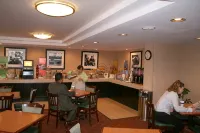 Holiday Inn Express HARTFORD SOUTH - ROCKY HILL by IHG - พร้อมอาหารเช้า