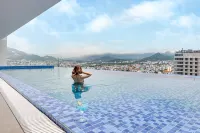 Nagar Hotel Nha Trang - parking