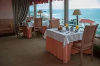 Carcavelos Beach Hotel - Bữa sáng