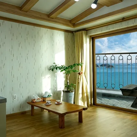 Byeonsanbando Badajeonmangdae Pension