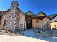 Spacious 6-bedroom lodge with stunning lake views of Table Rock Lake in Branson!