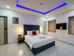 Rosepearl Hotel And Suites