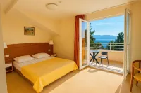 Hotel Neptun Gradac - 2-Star