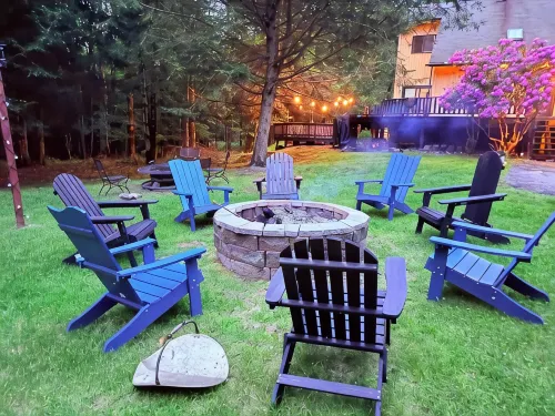 Ultimate Family Workation: 4Sleep Area w/ Game Room, High-Speed WiFi & Fire Pit