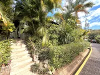 Casa de Palmas -Modern Villa in 4 Star Beach Resort Short Walk to Playa Hermosa!