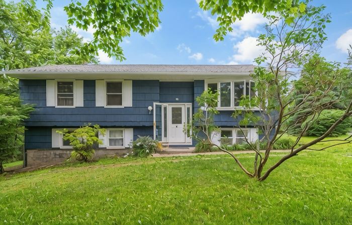 Charming newly remodeled house five minutes away from Cornell.