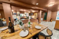 NYC Neighbor Duplex Delight 35 mins w/ Parking - Boutique