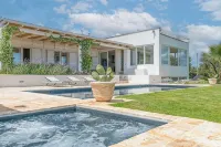 Luxury villa with trullo and sea view, Villa Deria - Villas