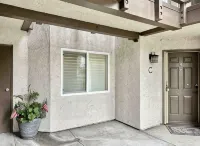 WiFi, gym, pool, spas, pet, gates, laundry, patio, walk to beach