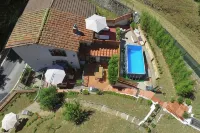 Vacation home with hillside view and pool - Wifi