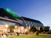 Ibis Styles Chinon - parking