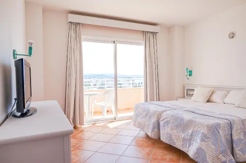 Rosamar Ibiza Hotel - Parkplatz