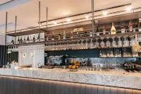 Mazarine Hotel, Vlorë, Albania - bar