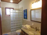 Coconut Palm Unit: Upscale condo with Caribbean Sea views - Apartemen
