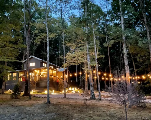 Larger Home in Tiny Home Lake & Community-Retreat at Water's Edge トレーシー・シティのホテル