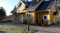 Small yellow villa in Masuria (apartment WEST in the attic) Hotel a 