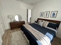 Newly Remodeled Gated Resort Community Home Minutes to Beaches & 5th In Naples - Wi-Fi