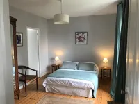Beautiful family home - sleeps 10 - 3 min from the beach - Wifi