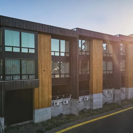 Two-bedroom suite, Mt Hood views, downtown White Salmon, suite 30