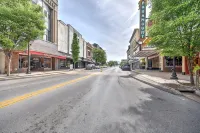 Hotel- Middle of Downtown Bristol, TN. Best location with Reserved Parking