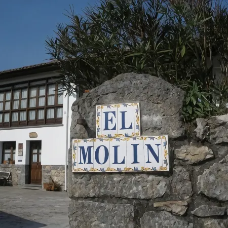 Village house El Molin de Frieras / Posada de Llanes