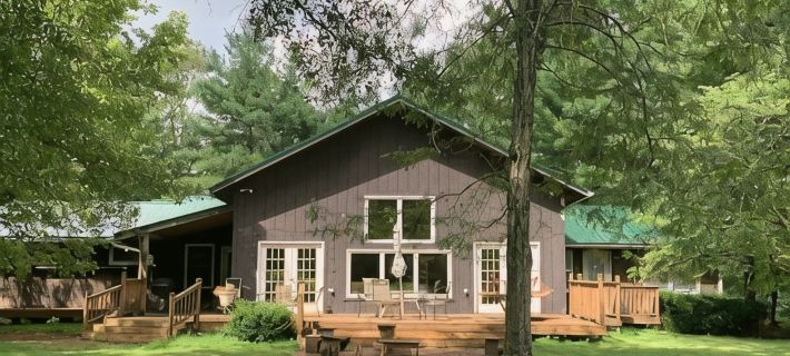 Spacious Lake Escape Near Conley Bottom Hotels in Wayne County