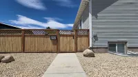 Cedar City, Basement Apartment. Five minutes from the I-15. Pet, family friendly