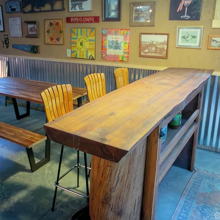 Smith Lake Cabin with Game Room Отели в г. Айтаска