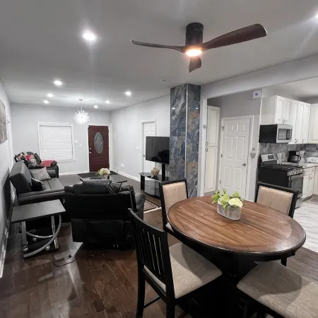 Wonderful Entire Home Near Lake In Zion