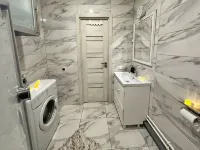 Apartamenty Kvartira-Studiya V Tsentre Bobrujska Na 19 Etazhe - 2-Star