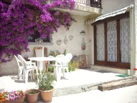 GROUND FLOOR OF VILLA facing the tip of Giens - 3-Star