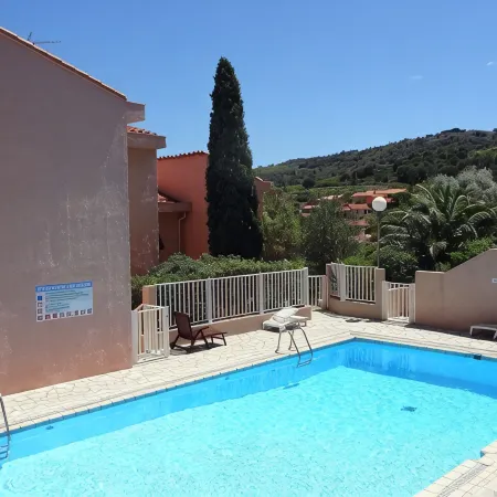 Collioure: beautiful apartment classified , quiet, swimming pool, garden, private parking
