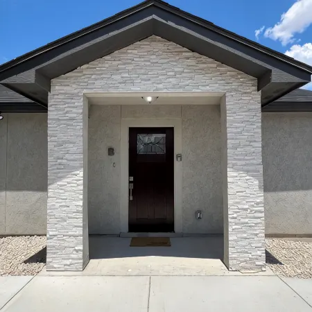 Cozy 1-bedroom apartment in beautiful Del Rio with WiFi, AC