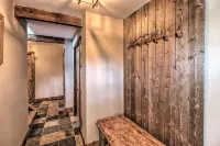 Breathtaking Mountain Views and Sunsets, Fully Renovated, Luxury VT Retreat,