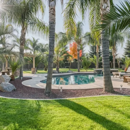 Modern 4-bedroom Villa w/ Pool/Spa & Private Park